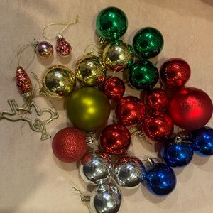 25 Festive Multicolor Christmas Ornament Set